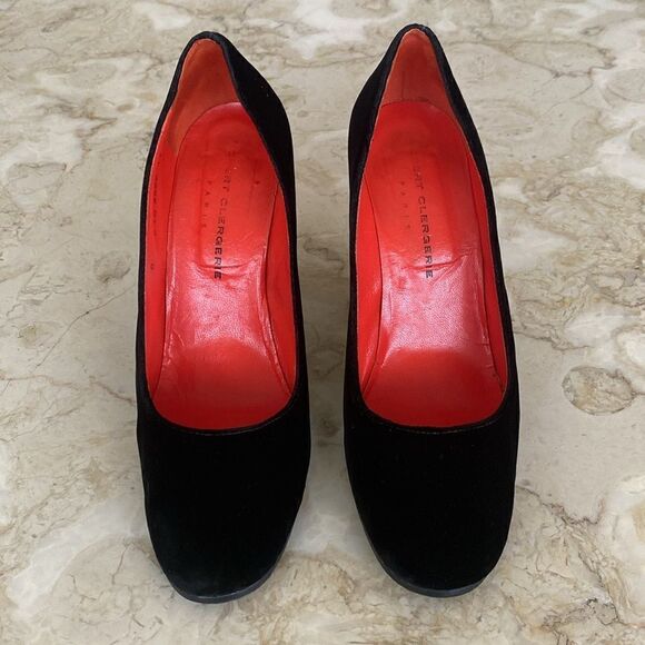 Robert Clergerie Paris Black Velvet Pumps - Picture 3 of 12